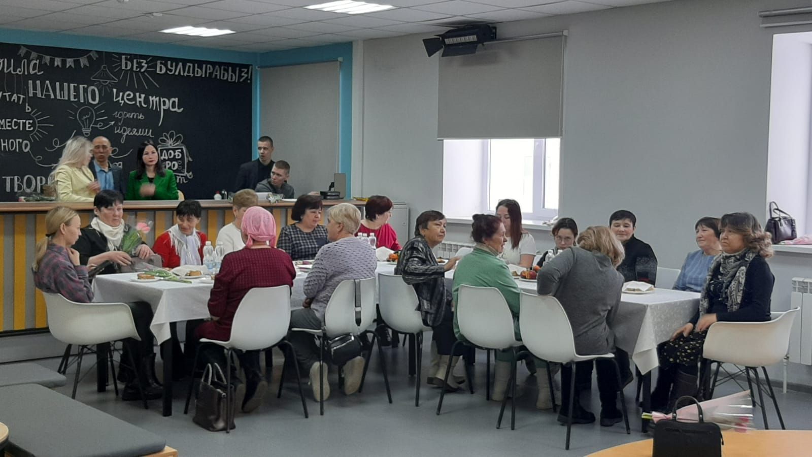 В Молодежном центре «Ялкын» прошло праздничное мероприятие, посвященное 8 марта