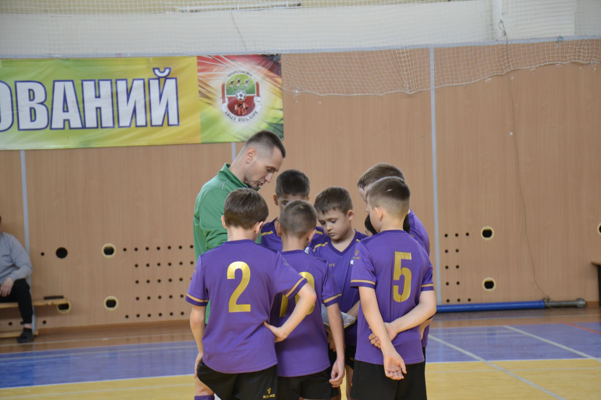 Рустем Саранов выставил две команды футболистов на финал чемпионата