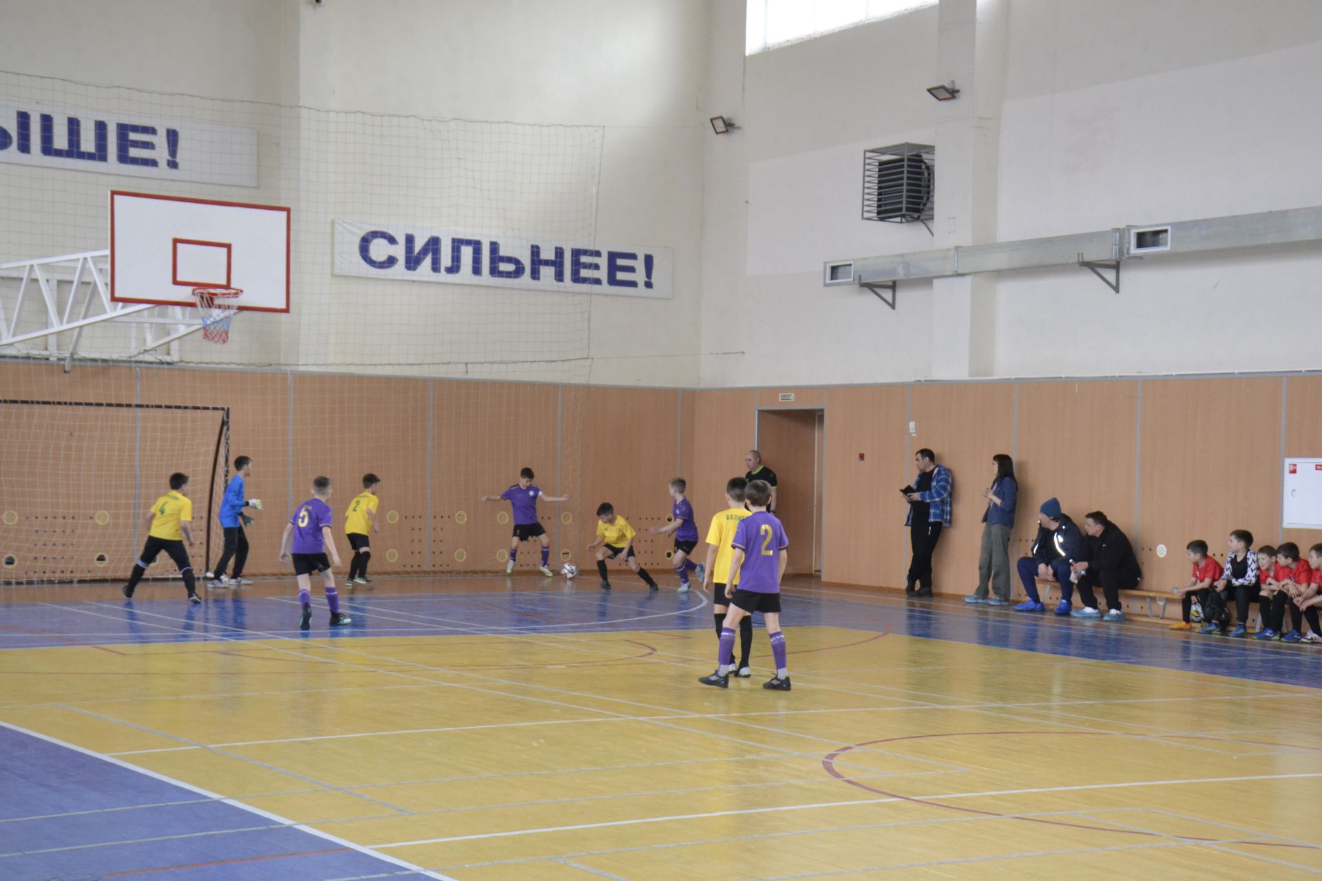 Рустем Саранов выставил две команды футболистов на финал чемпионата