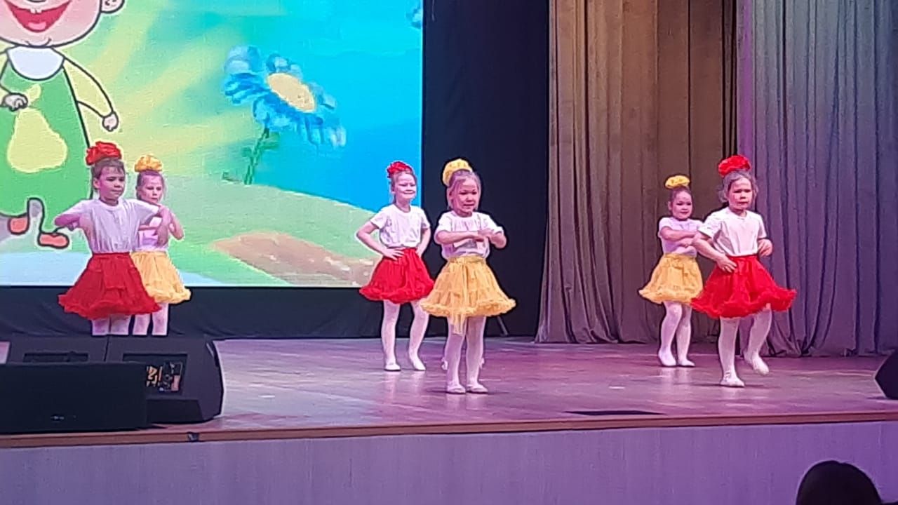 В Мензелинске прошел фестиваль искусства и творчества «Весенняя капель»