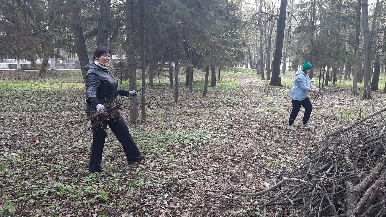 Чистый парк — достойная встреча Дня Победы