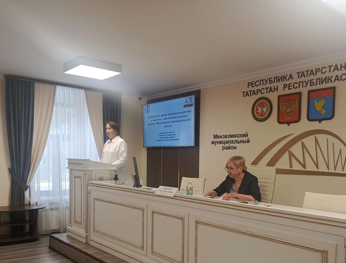 В Мензелинске обсудили вопросы защиты прав несовершеннолетних в летний период