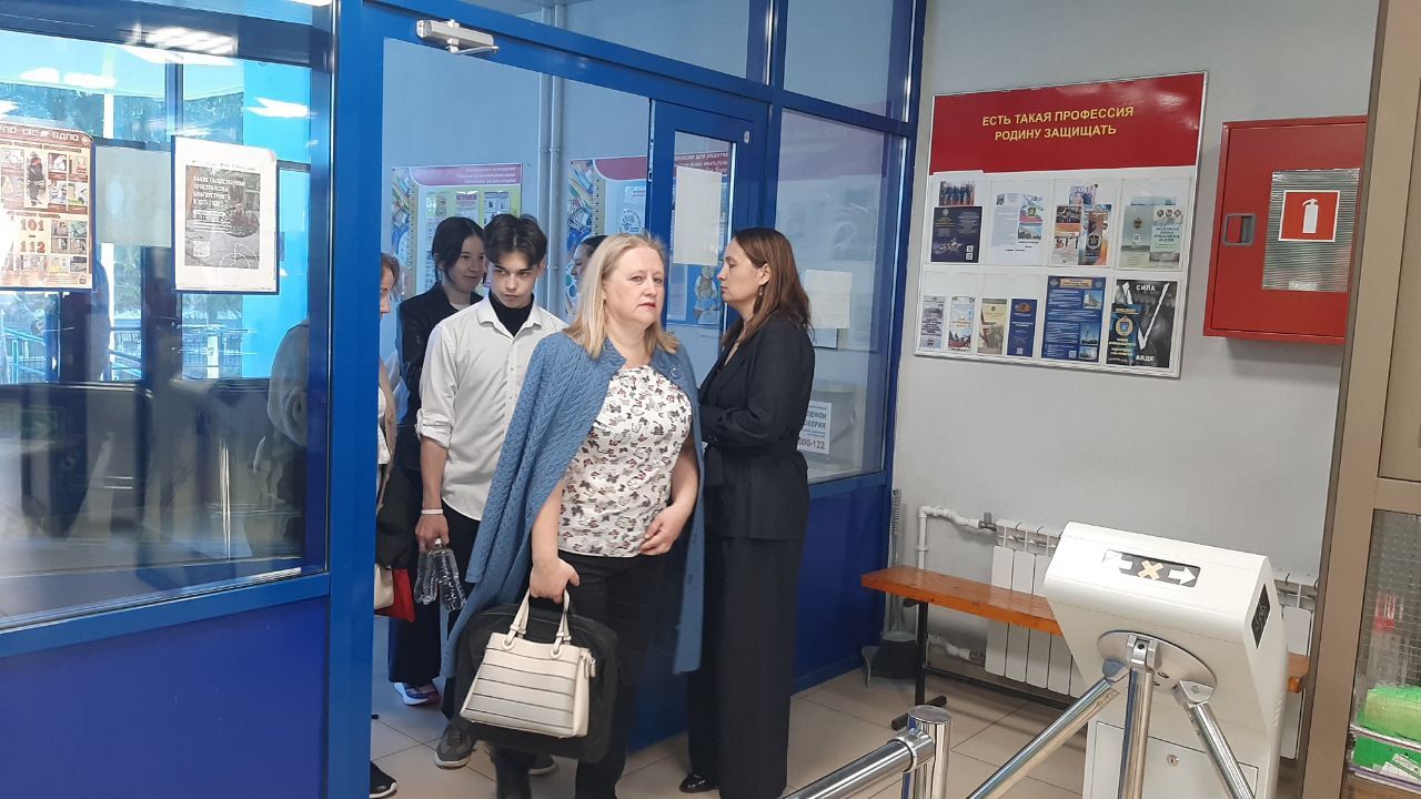 Одиннадцатиклассники Мензелинска сдают химию, литературу и историю