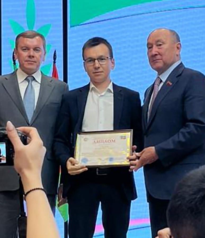 Ильназ Загиев награжден премией в 100 тысяч рублей