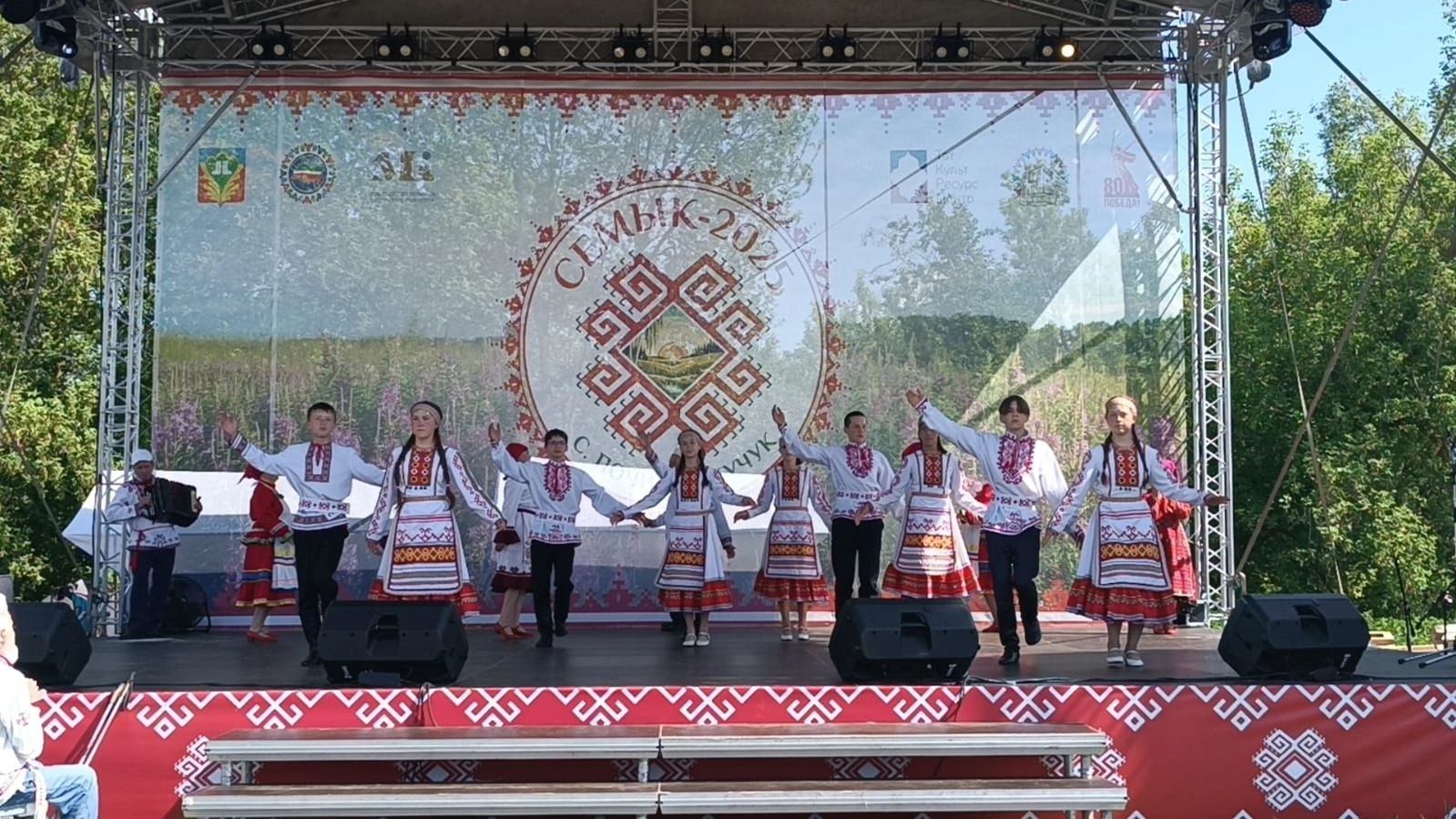 Марийские ансамбли Мензелинского района награждены дипломами на празднике Семык