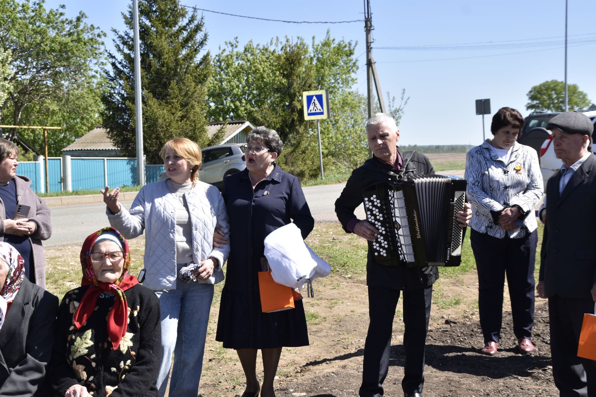 В деревне Кзыл-Тюбяк праздник, посвященный Великой Победе, провели у нового обелиска