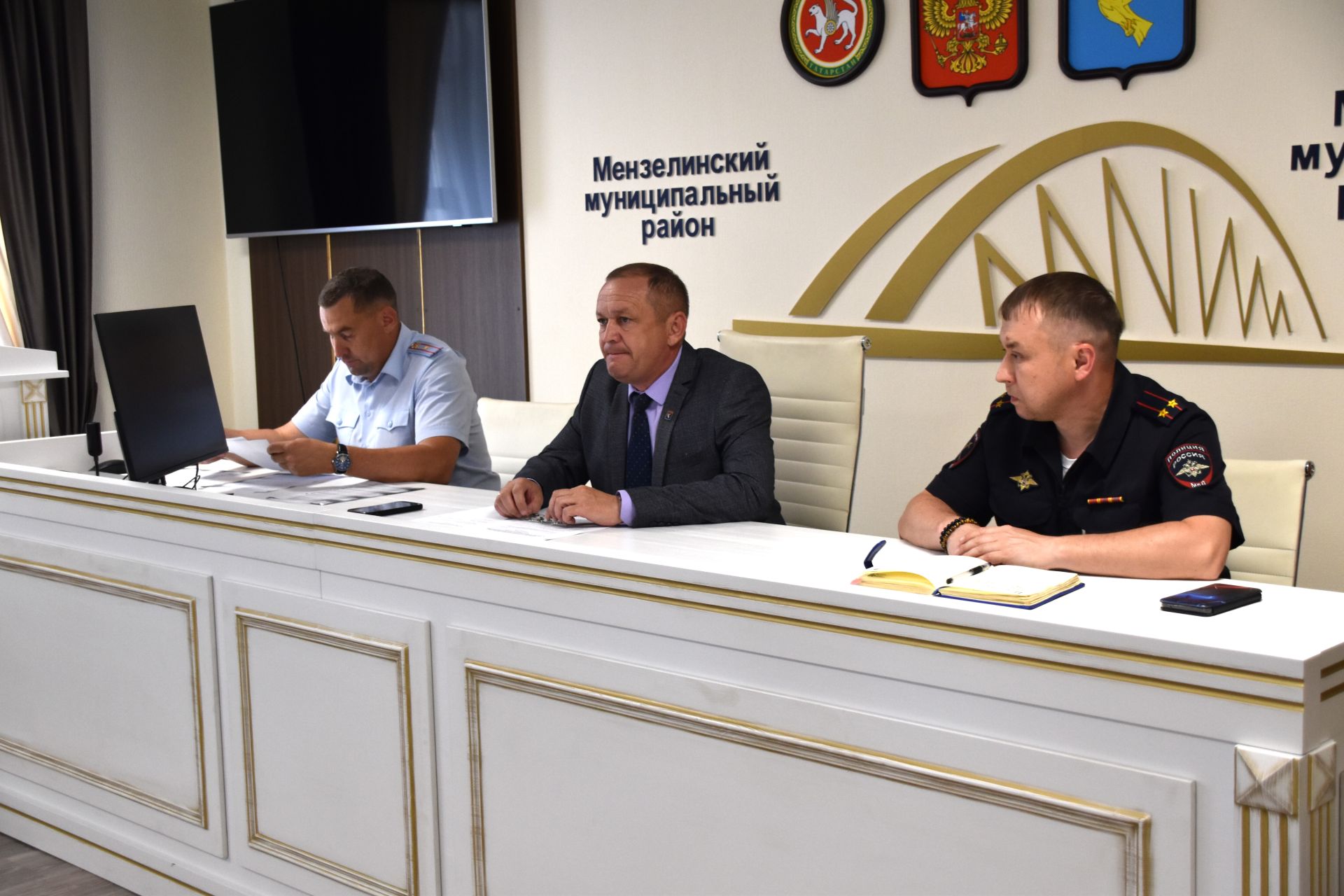 В Мензелинске прошло внеочередное заседание комиссии по БДД: трагические ДТП на дорогах района