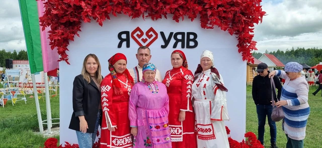 Коллектив «Шангырав» Мензелинского района одним из первых встречал Минниханова на празднике Уяв