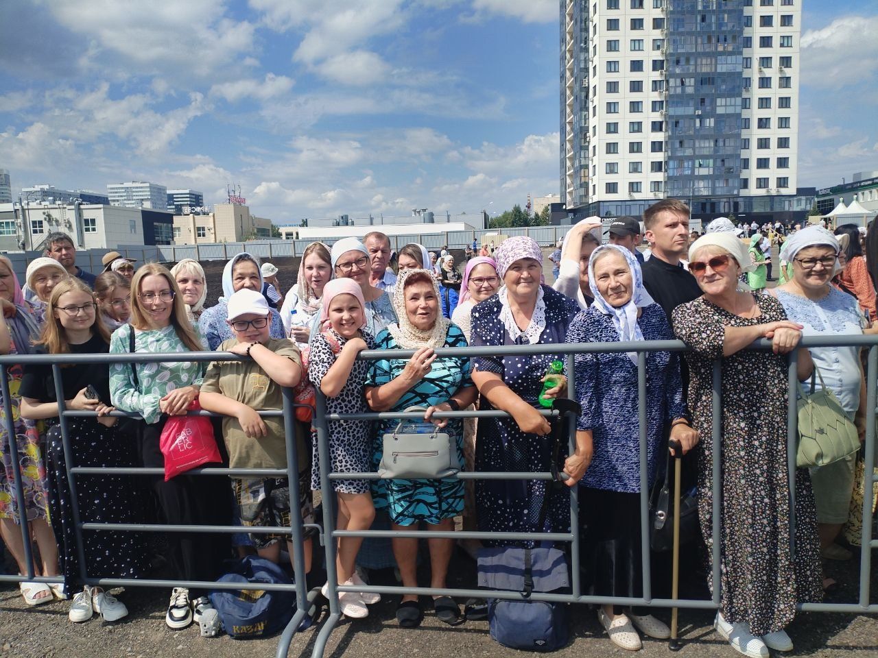 Настоятель Роман Храмутичев принял участие в освящении закладного камня Воскресенского кафедрального собора