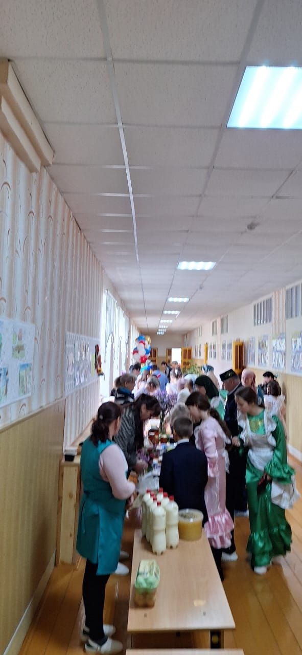 В Кадряковской школе провели благотворительную ярмарку