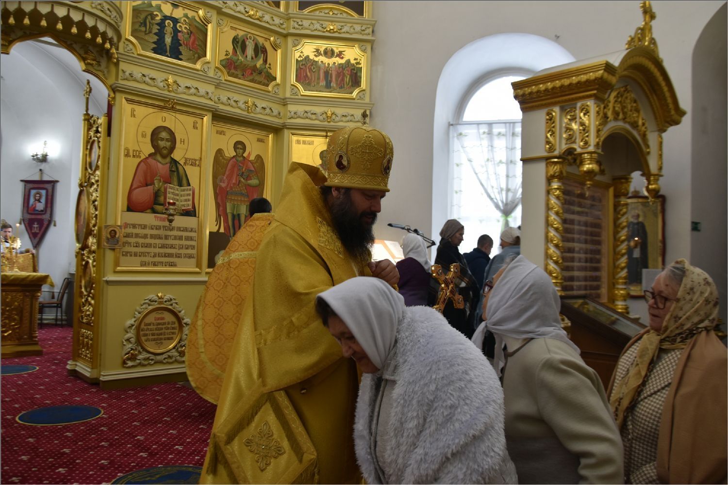 Епископ Гавриил совершил Божественную литургию в Мензелинске