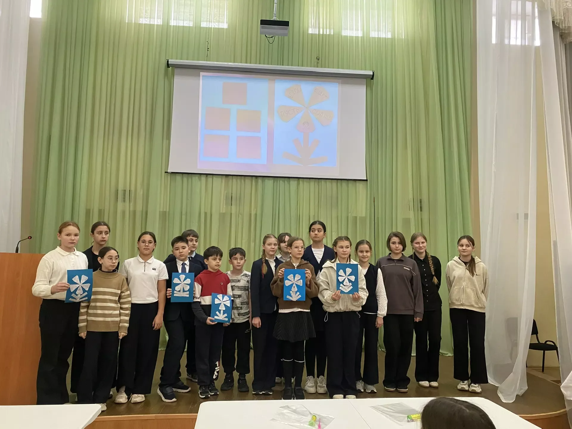 В Доме детского творчества состоялось мероприятие, посвященное героической обороне Ленинграда