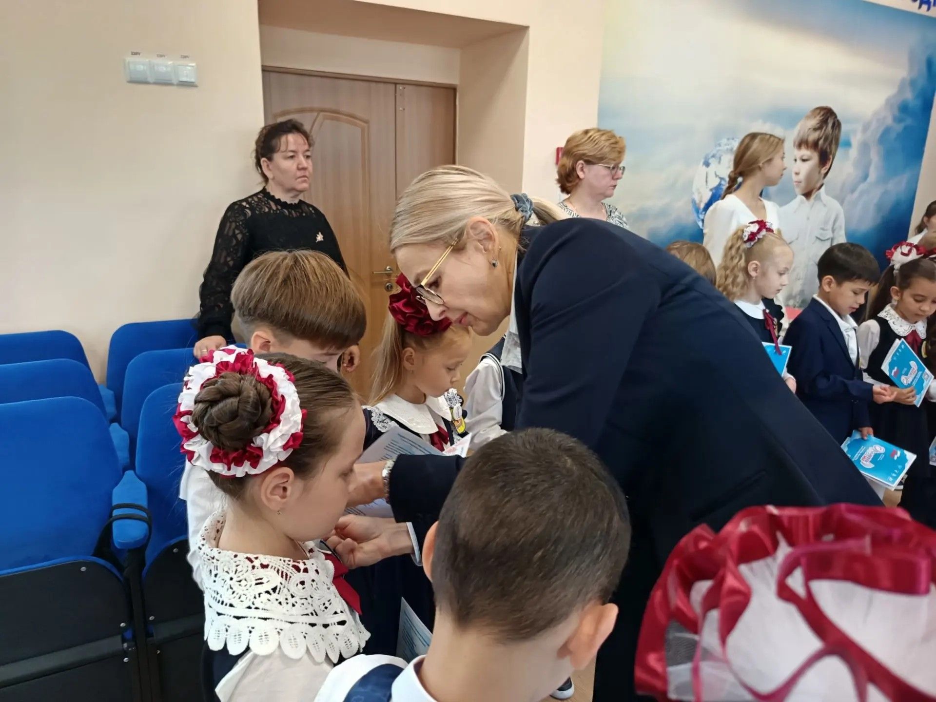 Первоклассники средней школы № 3 стали Орлятами России!