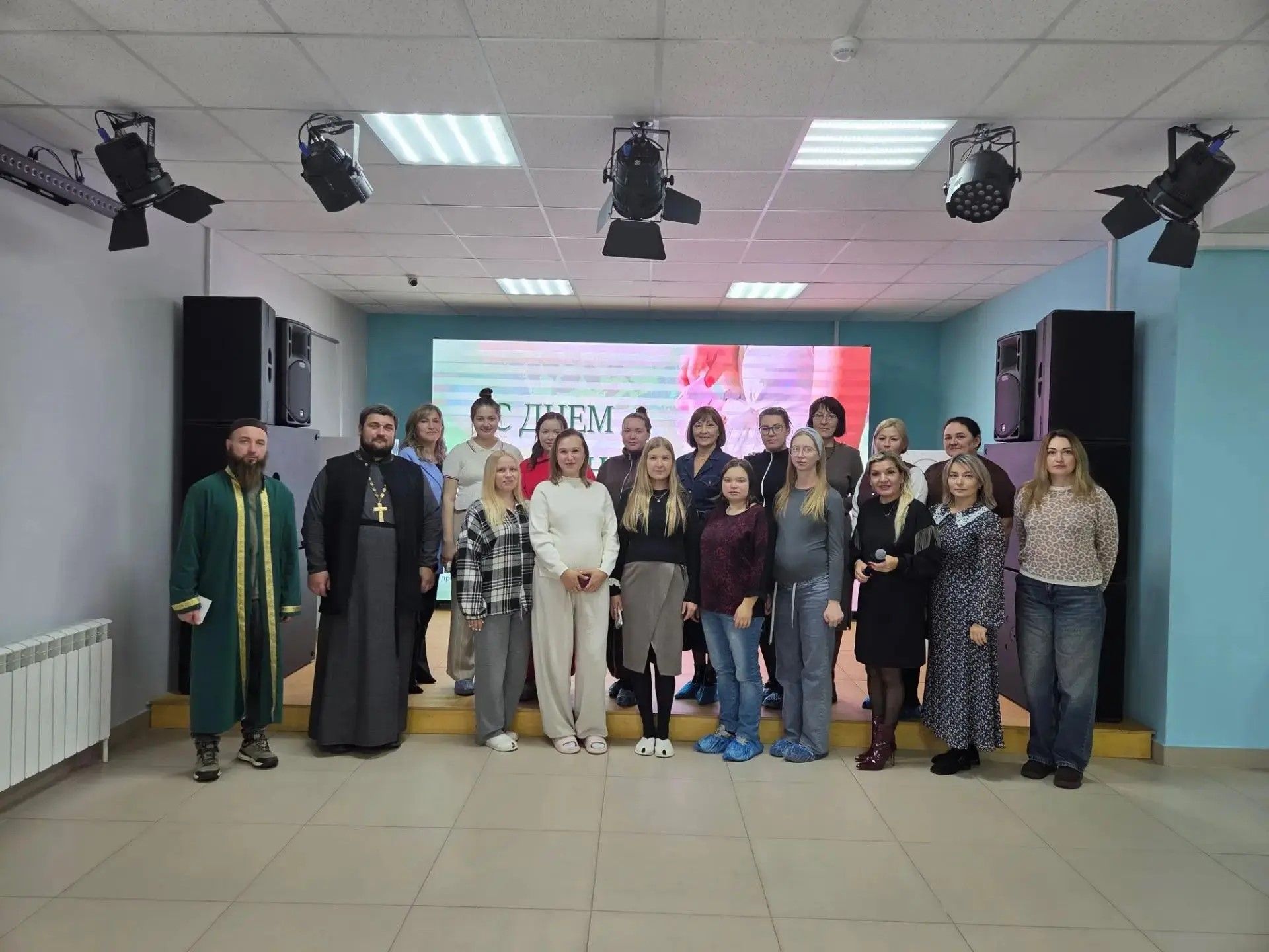 В Мензелинске будущих мам поздравили с Днём беременных