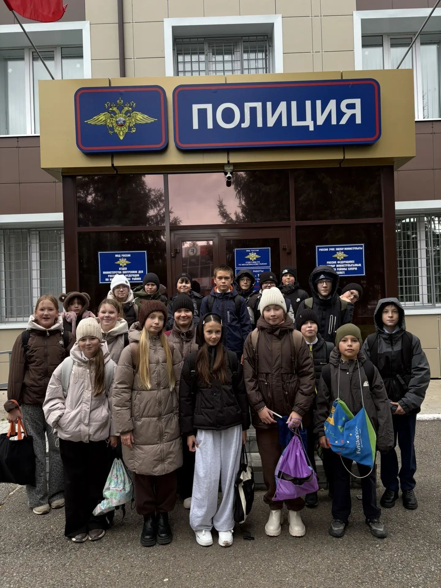 Школьники СОШ №2 познакомились с профессией полицейского