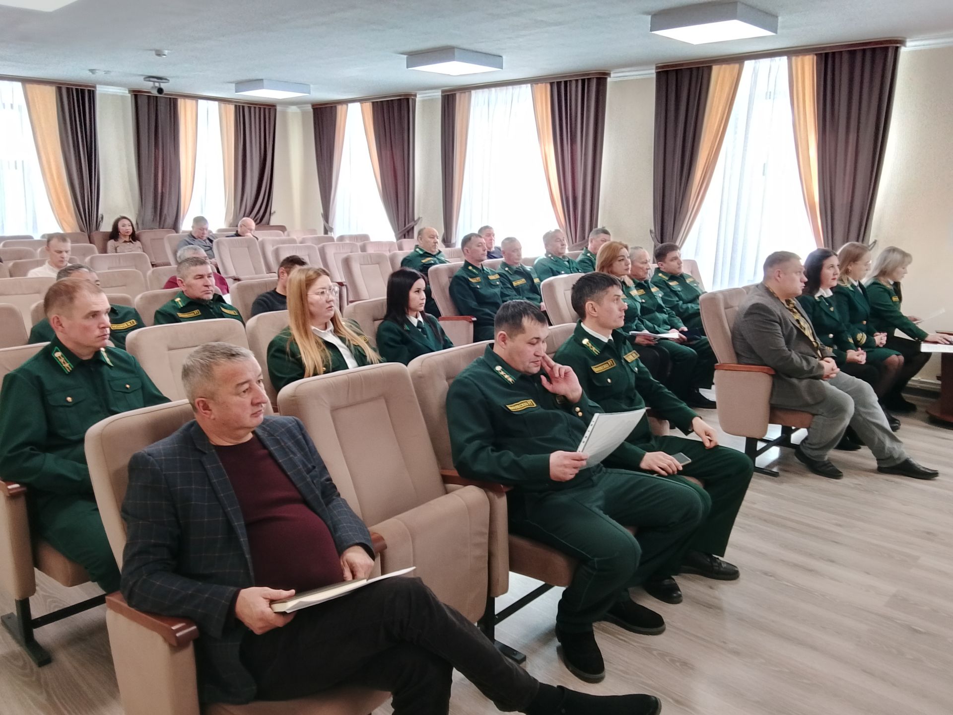Заместитель министра лесного хозяйства провел совещание в Мензелинске