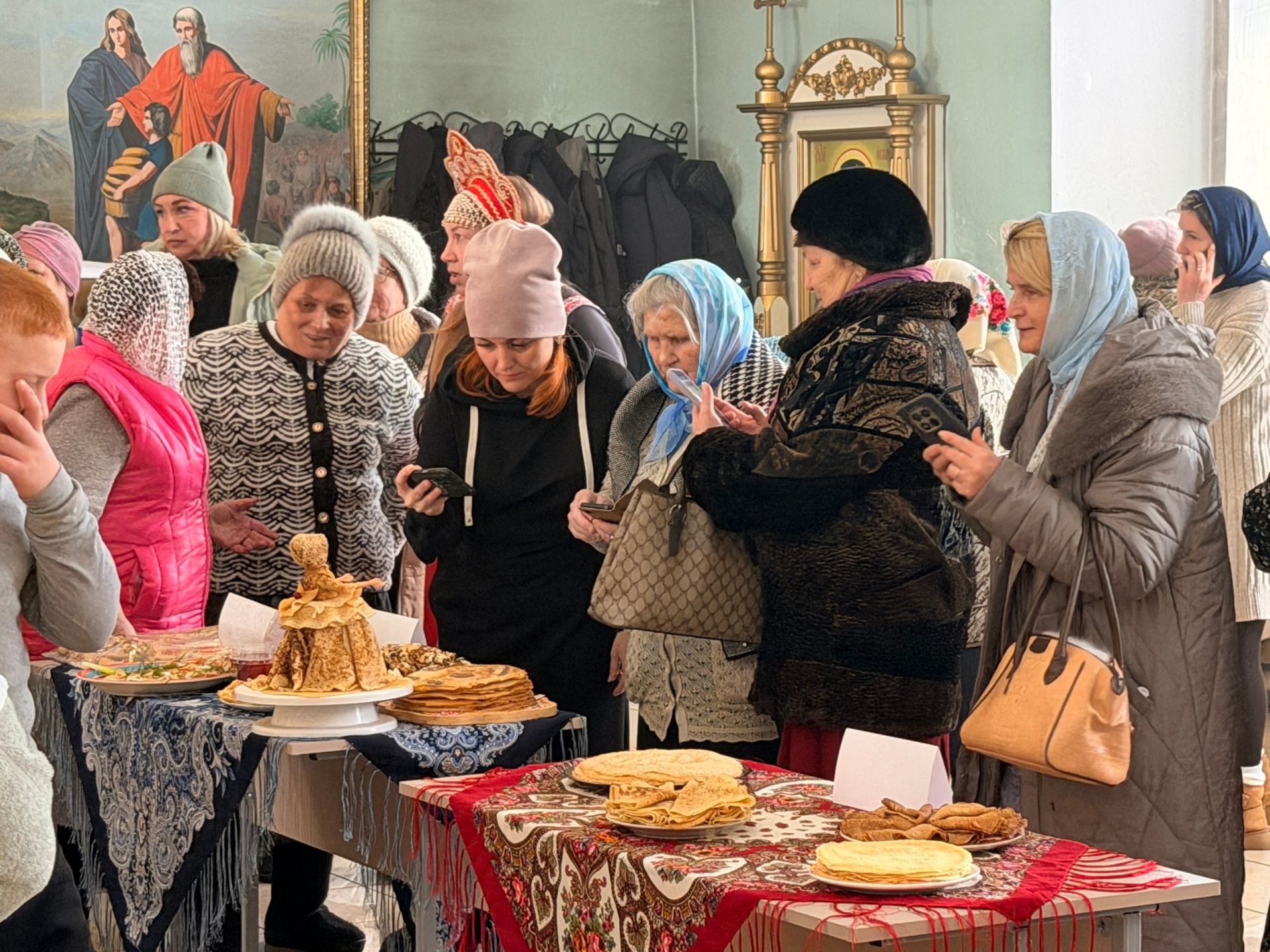 В Никольском соборе в день Прощённого воскресения прошёл масленичный праздник