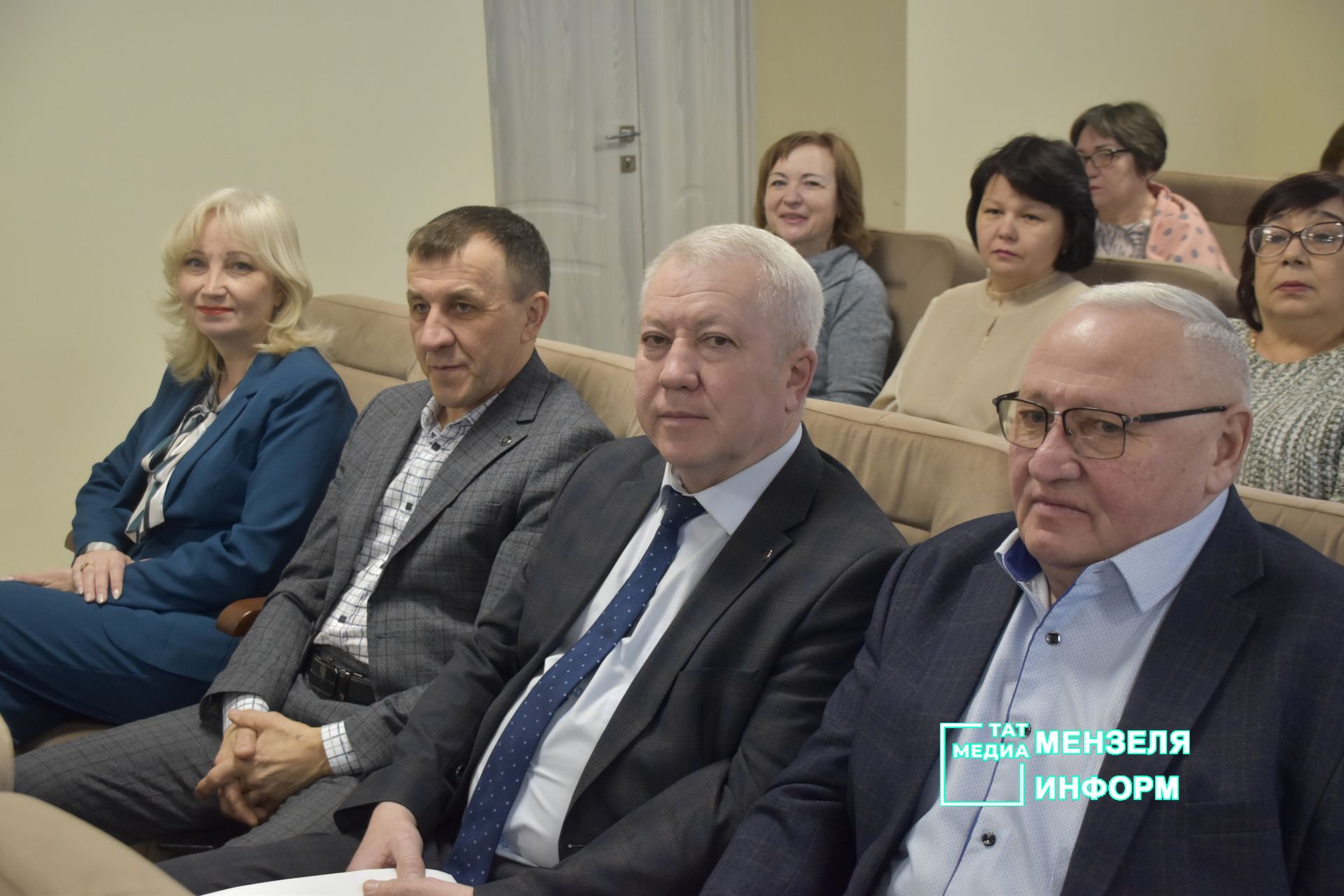 В Мензелинске обсудили вопросы безопасности и профилактики правонарушений среди подростков