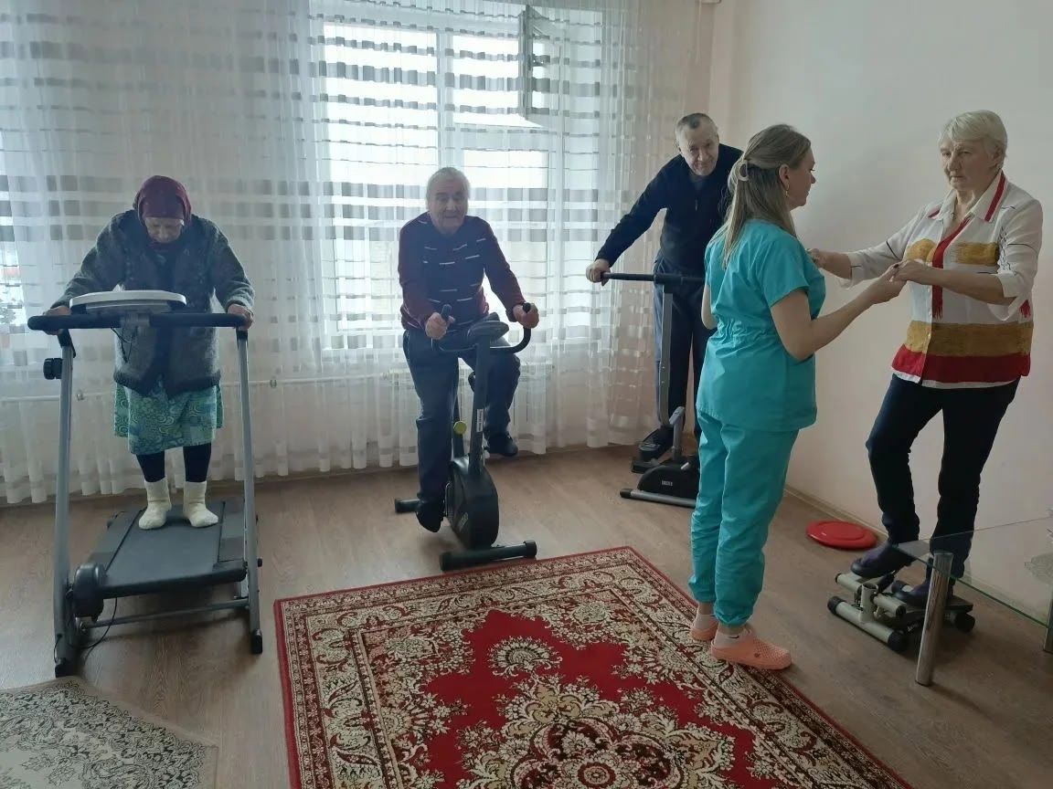 В доме-интернате для престарелых и инвалидов проходят занятия в рамках программы «Активное долголетие»