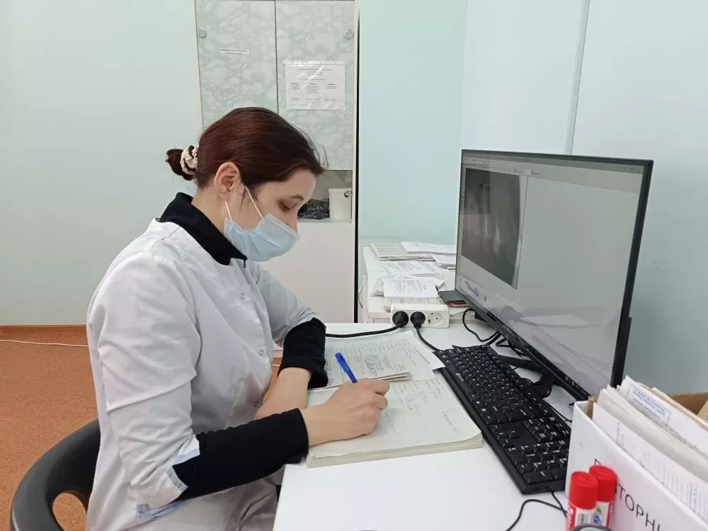 В Мензелинской ЦРБ новый врач-стоматолог: Альбина Гирфанова уже завоевала доверие пациентов