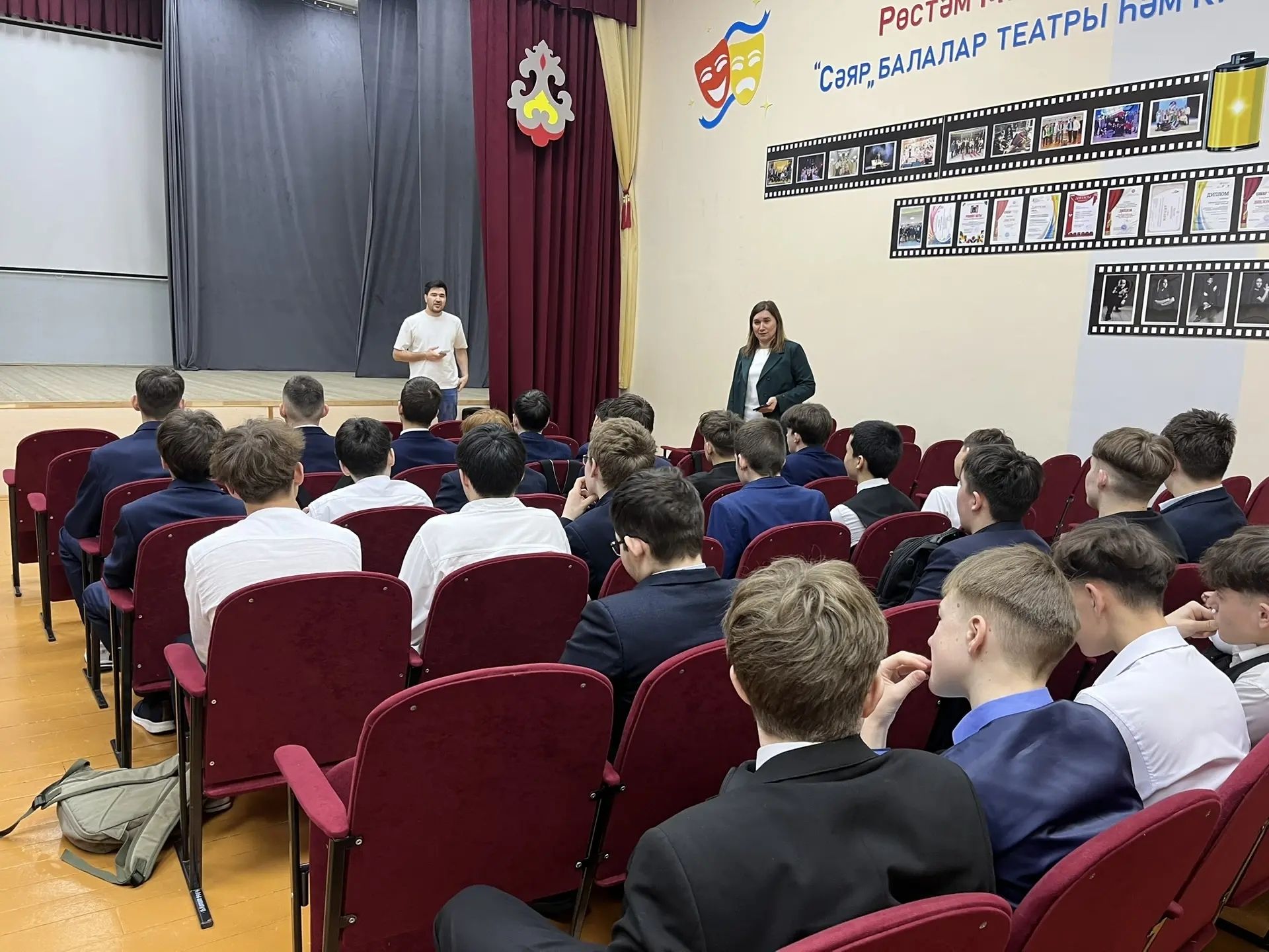 Педиатр Мензелинской ЦРБ провел антитабачный урок для старшеклассников