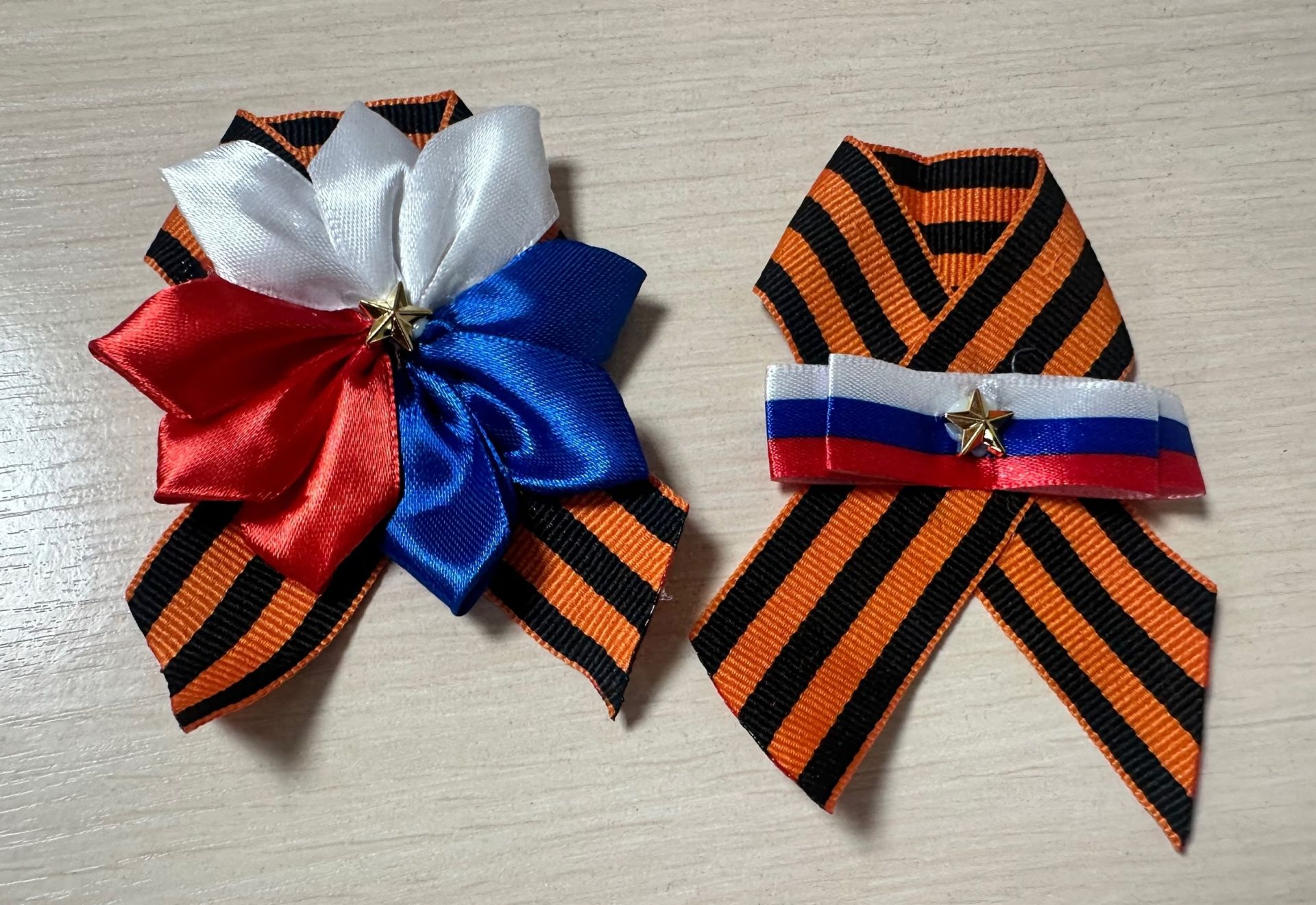 Память и поддержка: студенты изготовили символы воинской славы