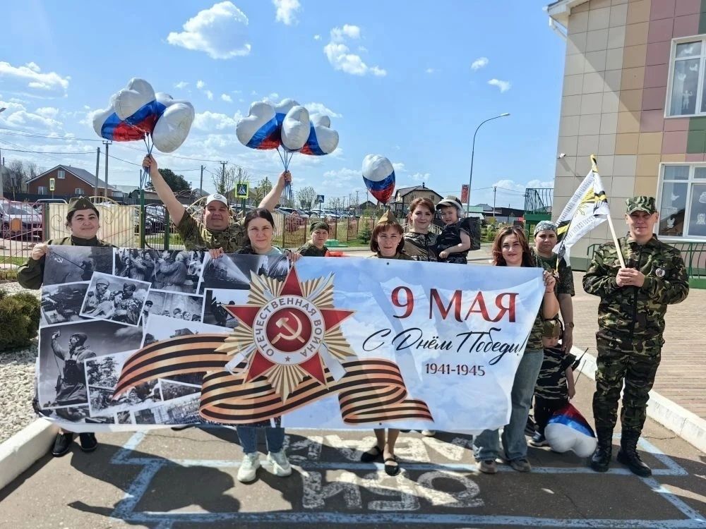 Военный парад дошколят прошёл в детском саду «Шатлык»