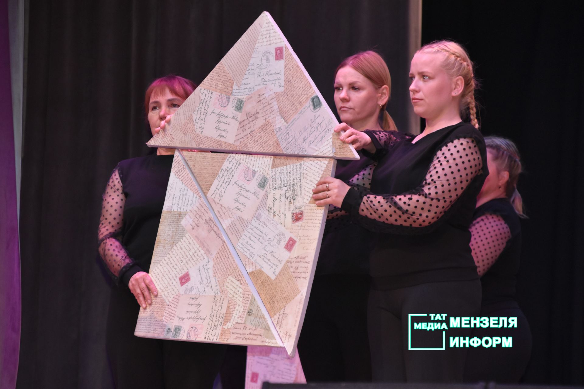 В Мензелинске состоялся большой концерт ко Дню Победы