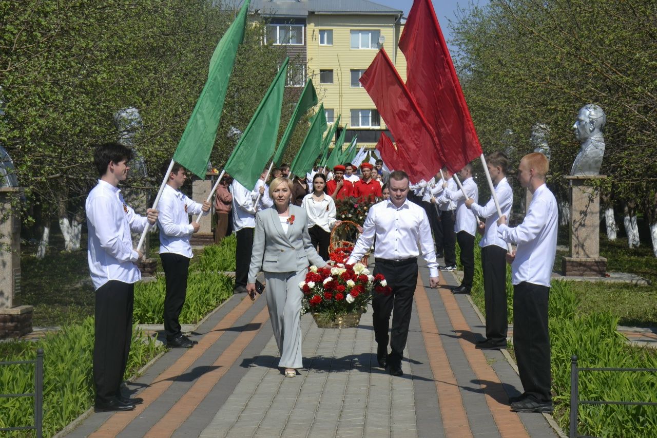 Минзәләдә Җиңүнең 81 еллыгына багышланган яшьләр митингы узды