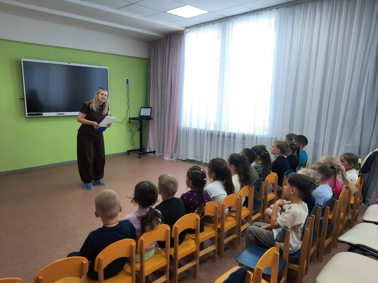 Минзәләдә балалар бакчасында тәрбияләнүчеләргә партизаннарның батырлыгы турында сөйләделәр