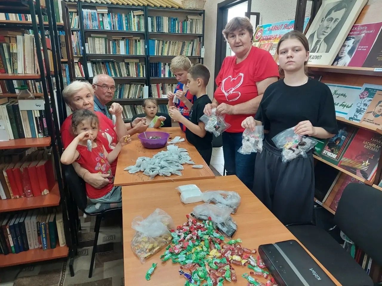 Сельская библиотека организовала акцию в поддержку бойцов СВО