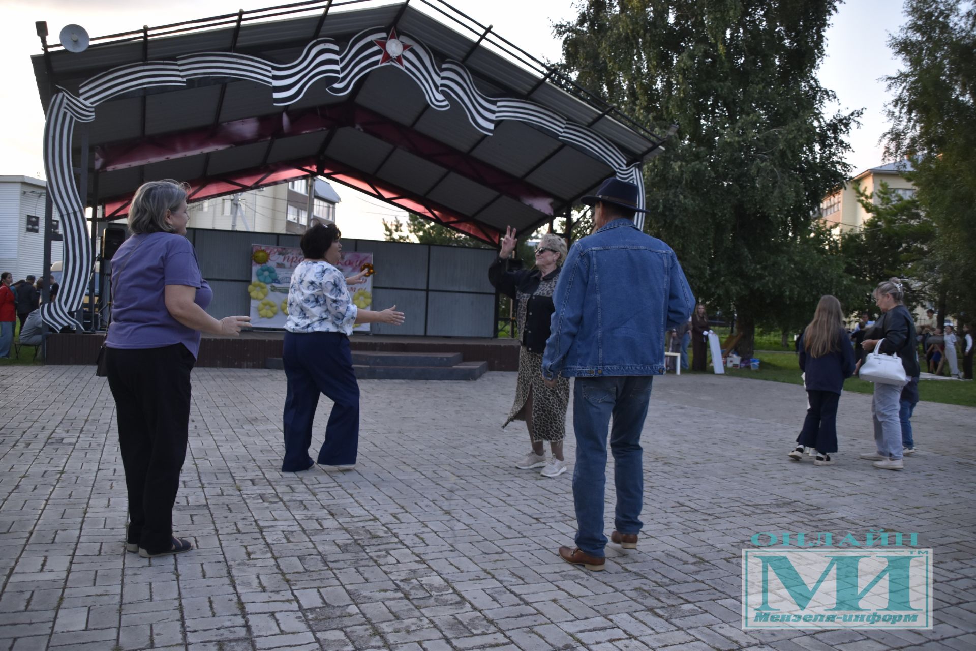 Праздник «Күршеләр» собрал жителей в парке Победы города Мензелинска