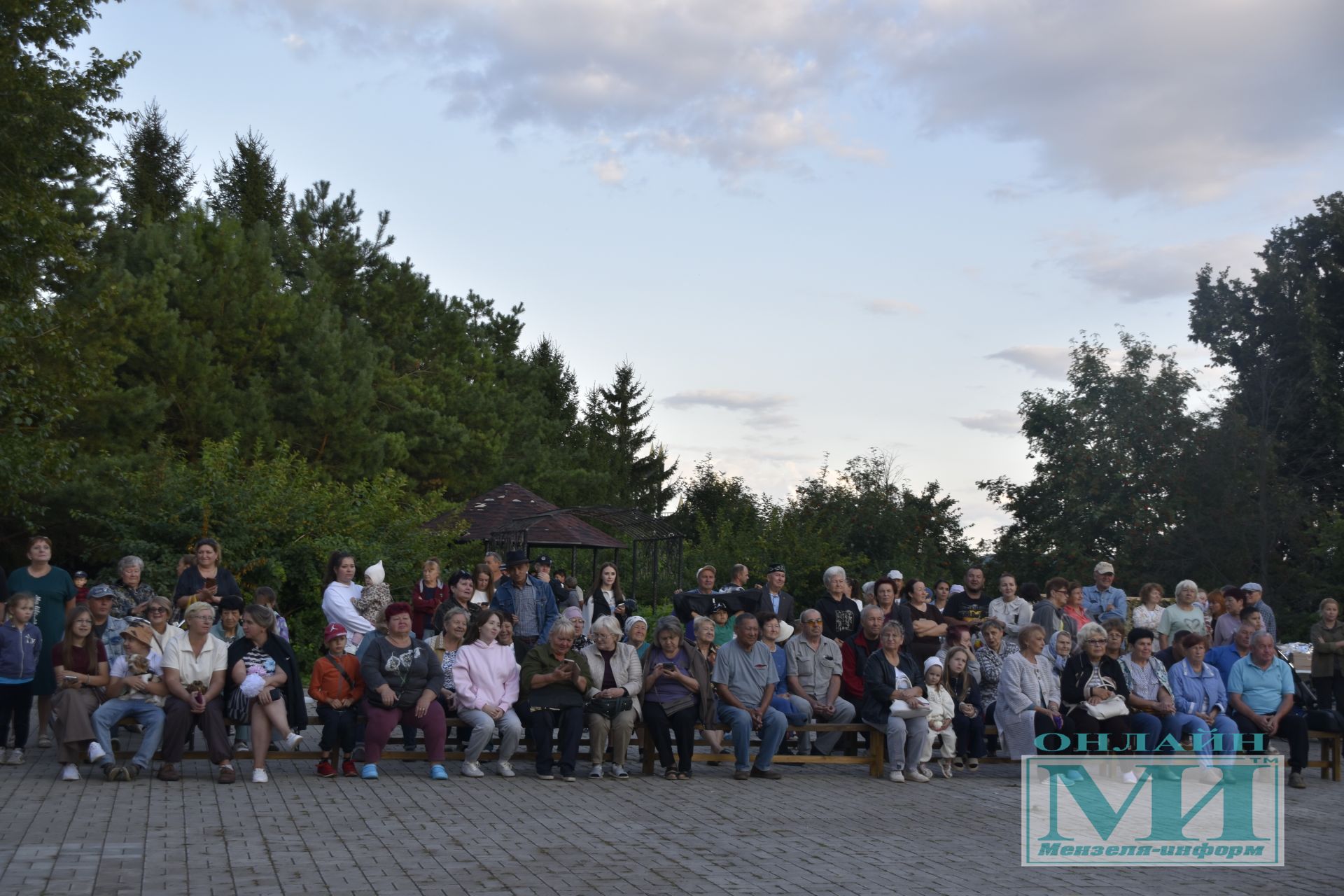 Праздник «Күршеләр» собрал жителей в парке Победы города Мензелинска