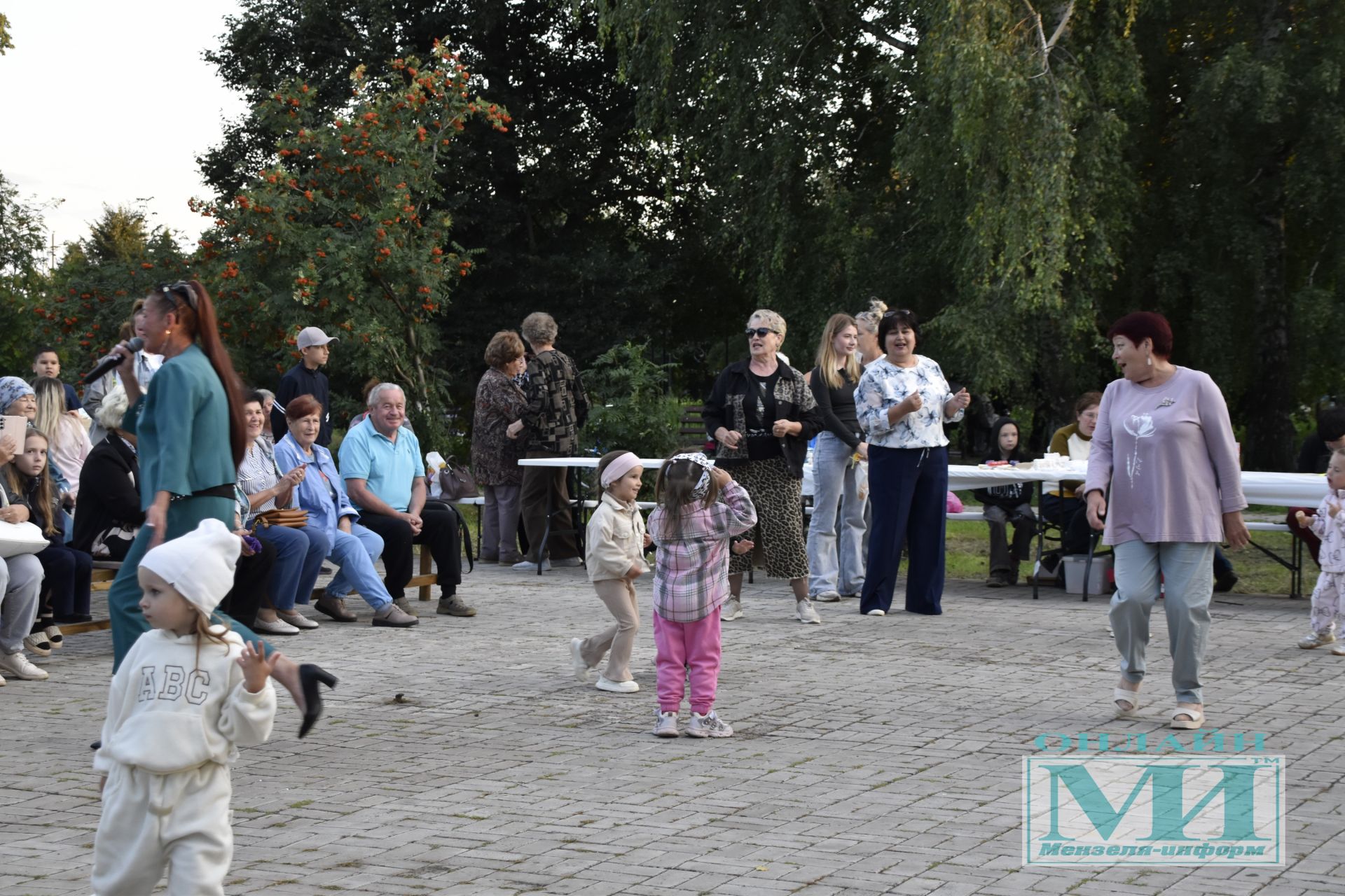 Праздник «Күршеләр» собрал жителей в парке Победы города Мензелинска