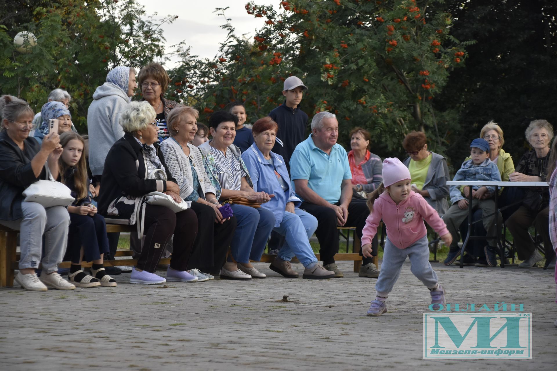 Праздник «Күршеләр» собрал жителей в парке Победы города Мензелинска