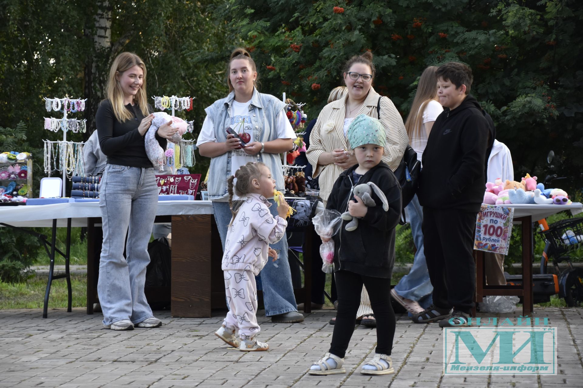 Праздник «Күршеләр» собрал жителей в парке Победы города Мензелинска