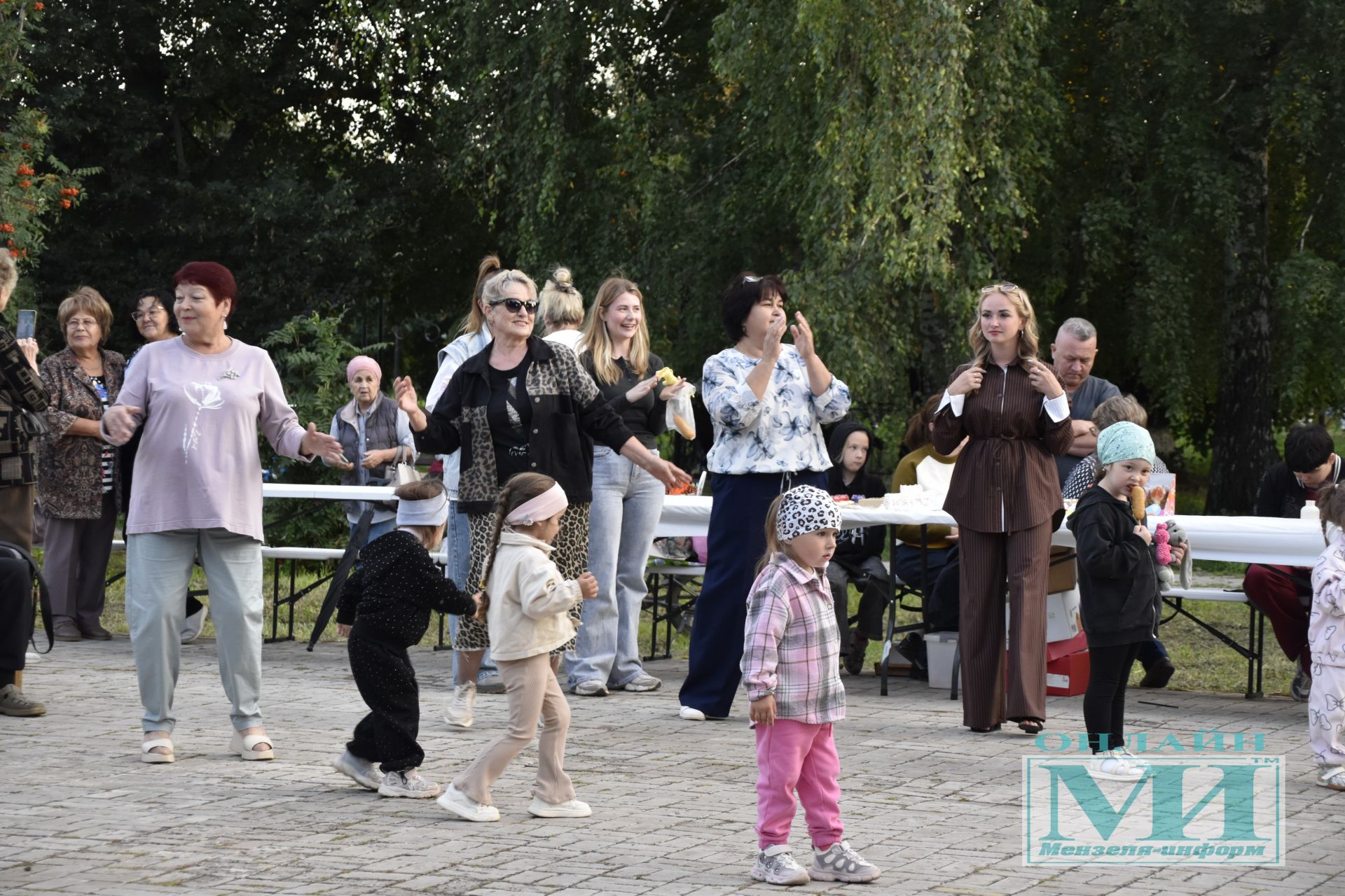 Праздник «Күршеләр» собрал жителей в парке Победы города Мензелинска