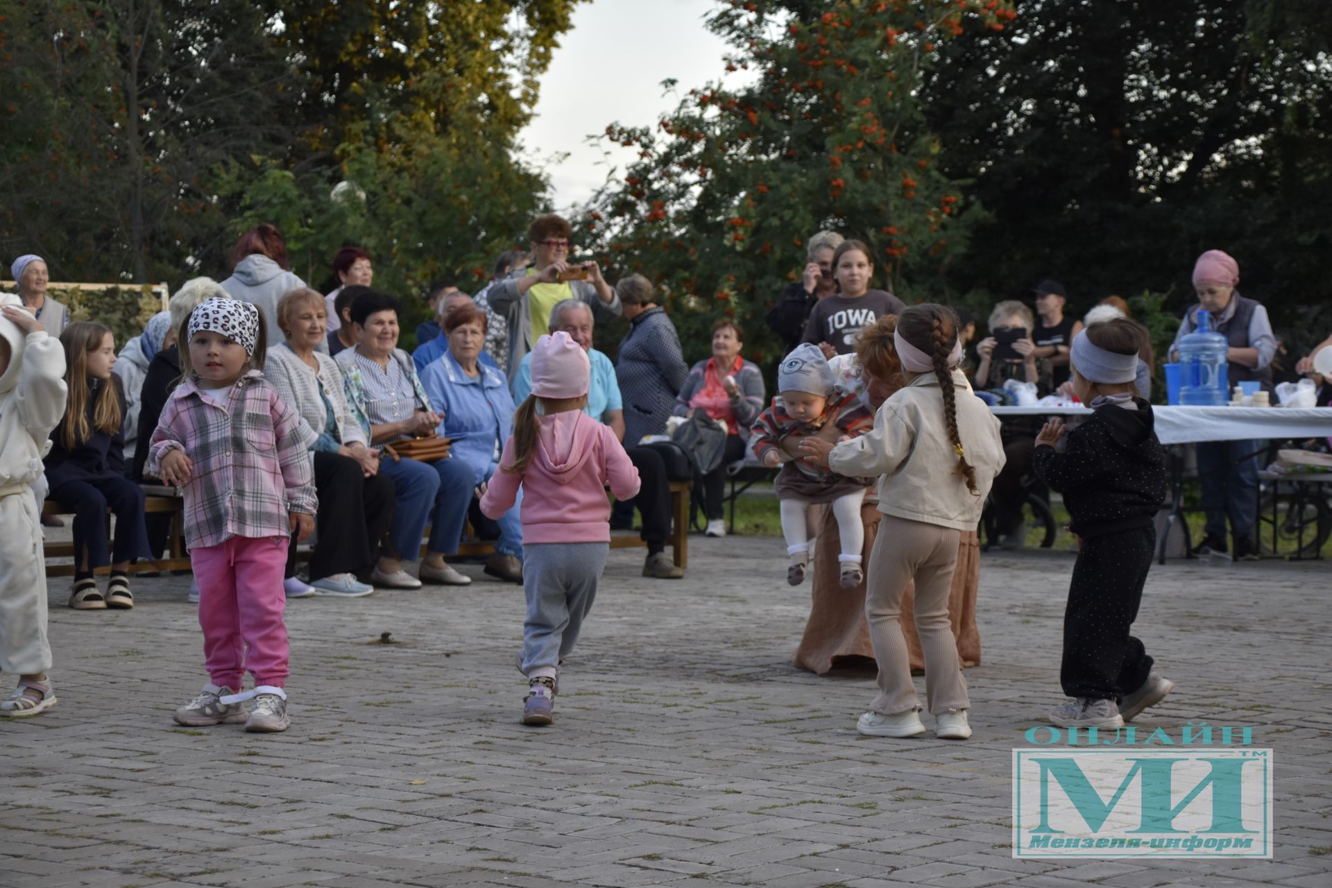 Праздник «Күршеләр» собрал жителей в парке Победы города Мензелинска