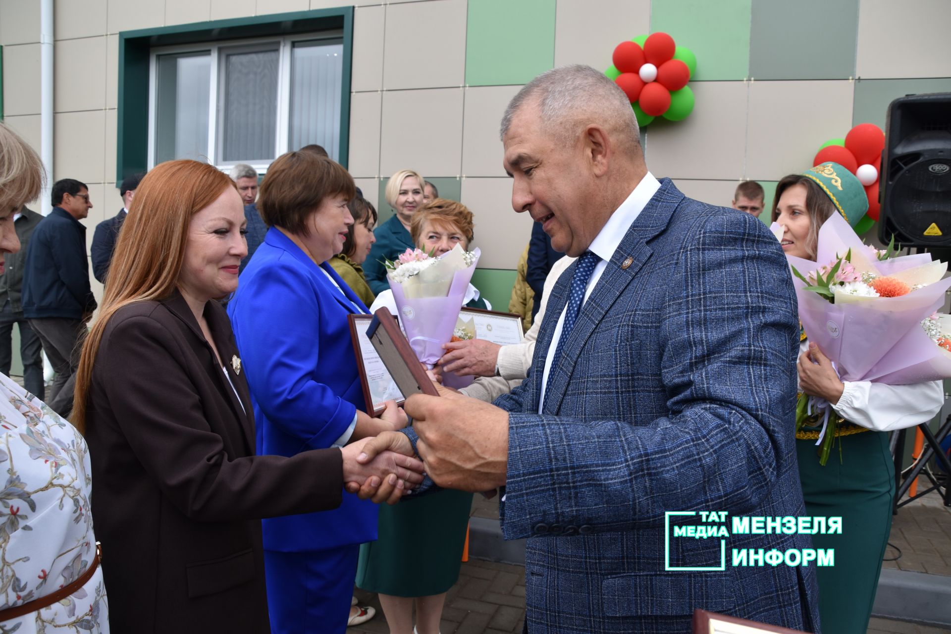 15 работников детсадов Мензелинского района внесли в Доску почета РТ в 2026 году