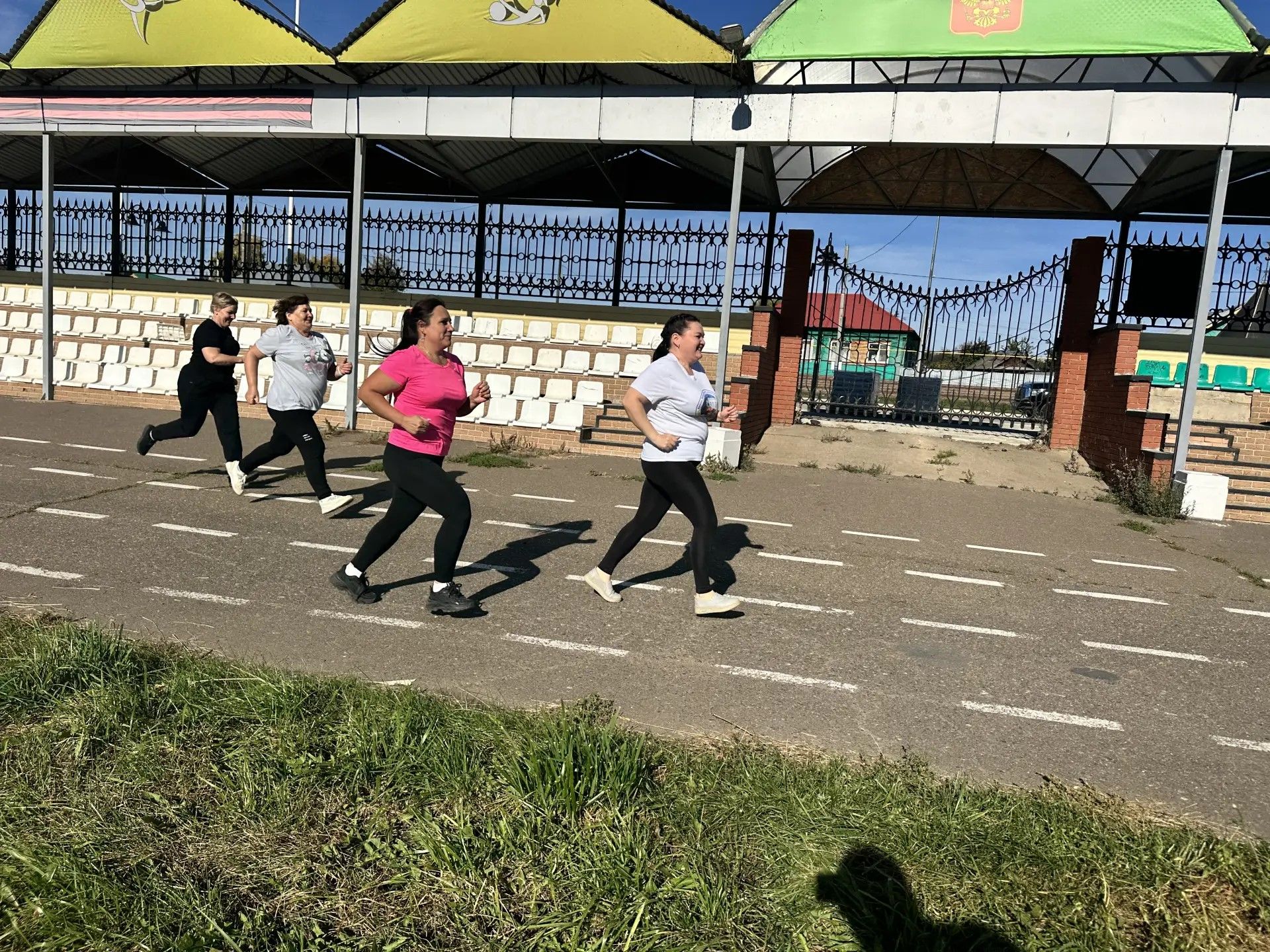 Педагоги средней школы № 1 Мензелинска продолжают путь к знакам ГТО