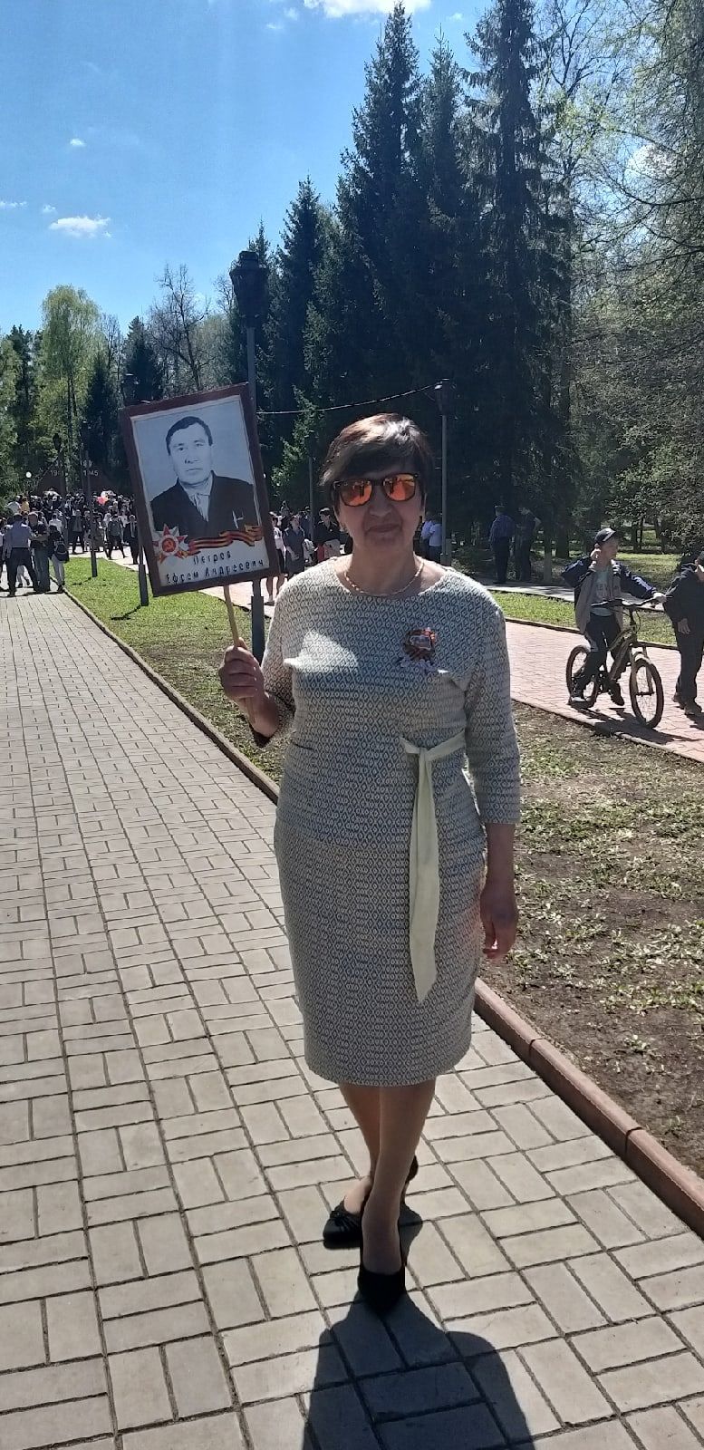 Первый фоторепортаж с митинга Победы в парке имени Ленина Мензелинска