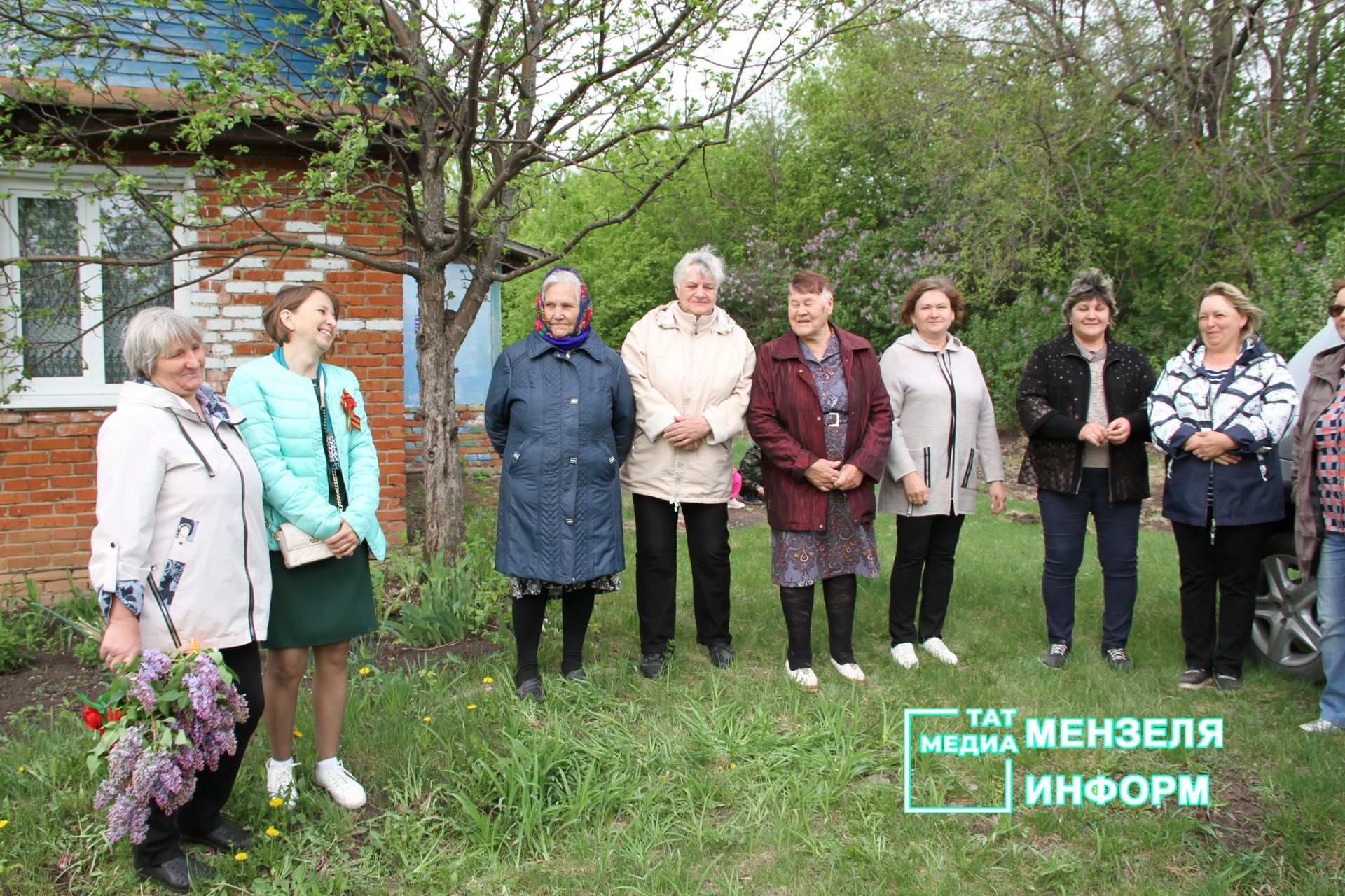 В селе Степановка Аюского сельского поселения собрались все жители села по случаю 78-й годовщины Великой Победы