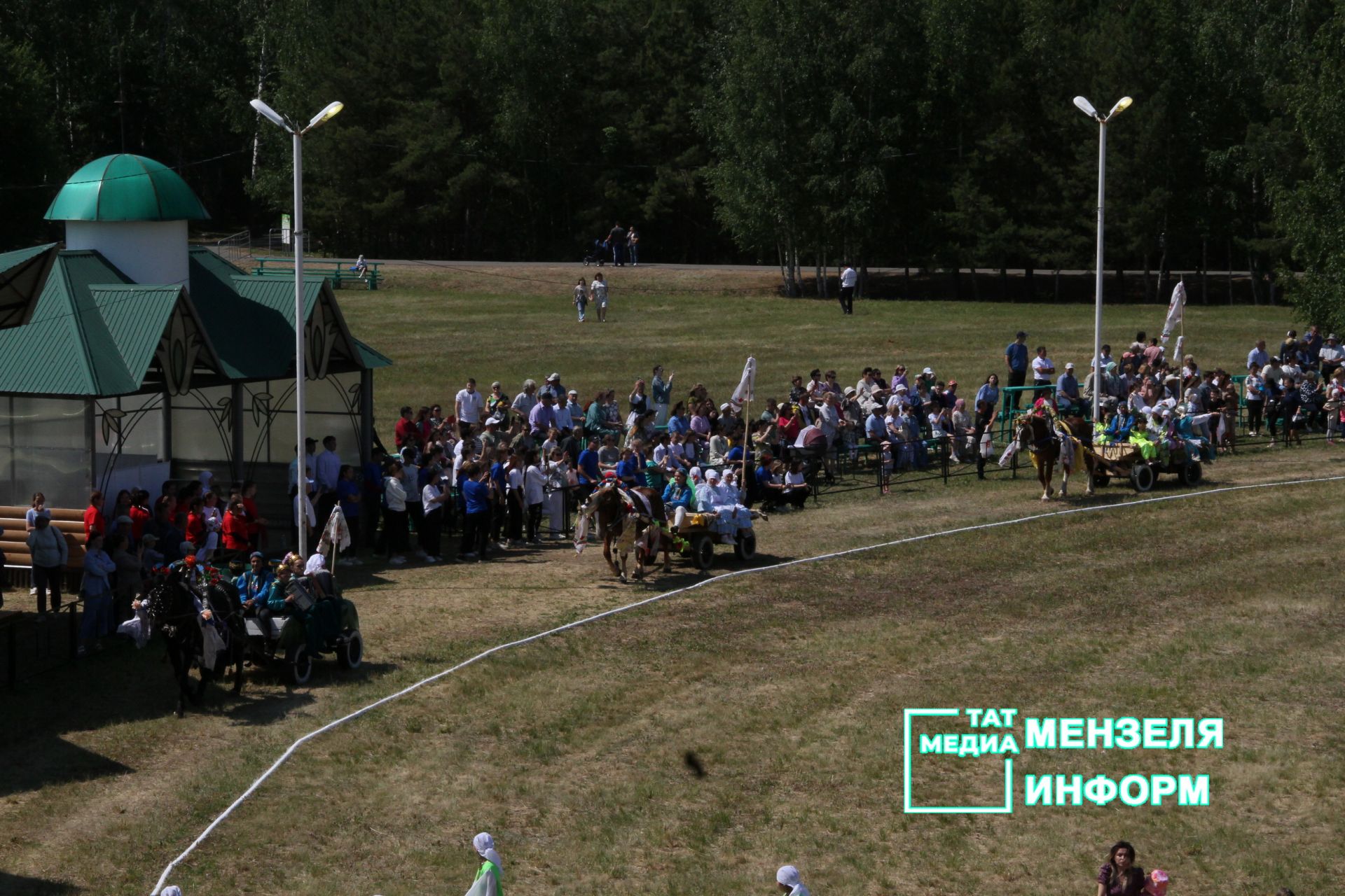 Театрализованное представление на мензелинском Сабантуе