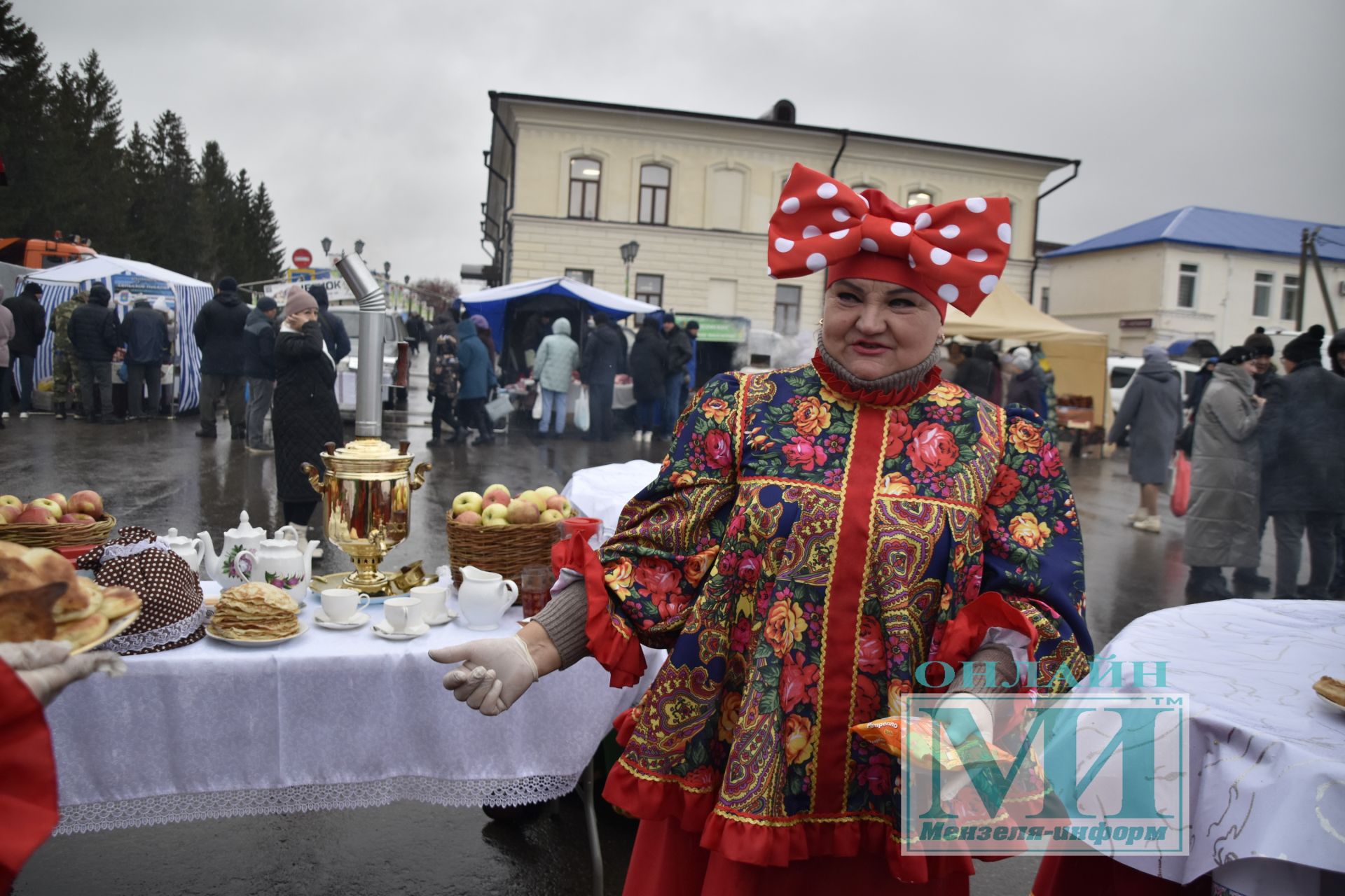 Мгновения праздничной ярмарки в Мензелинске