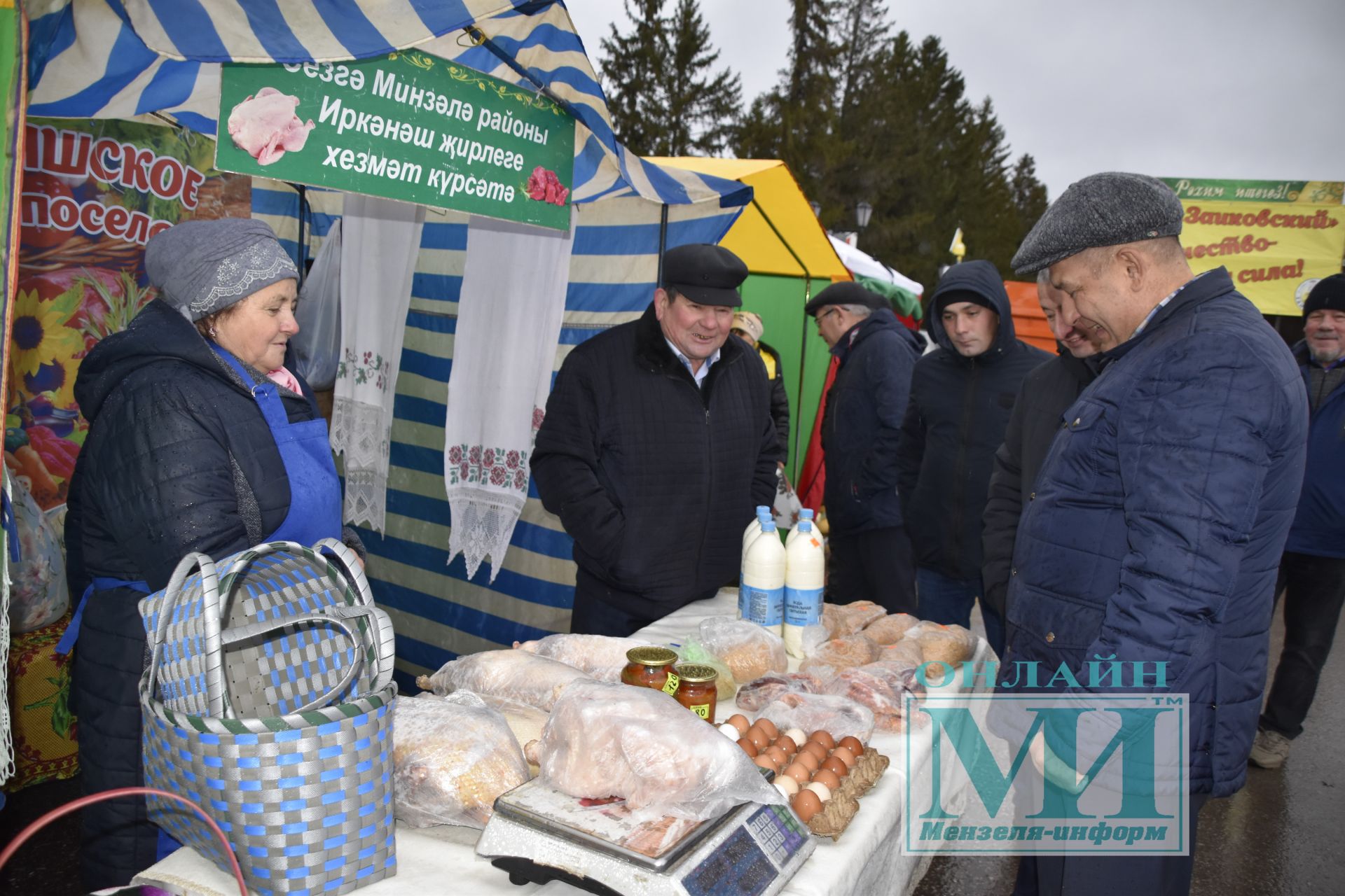 Мгновения праздничной ярмарки в Мензелинске