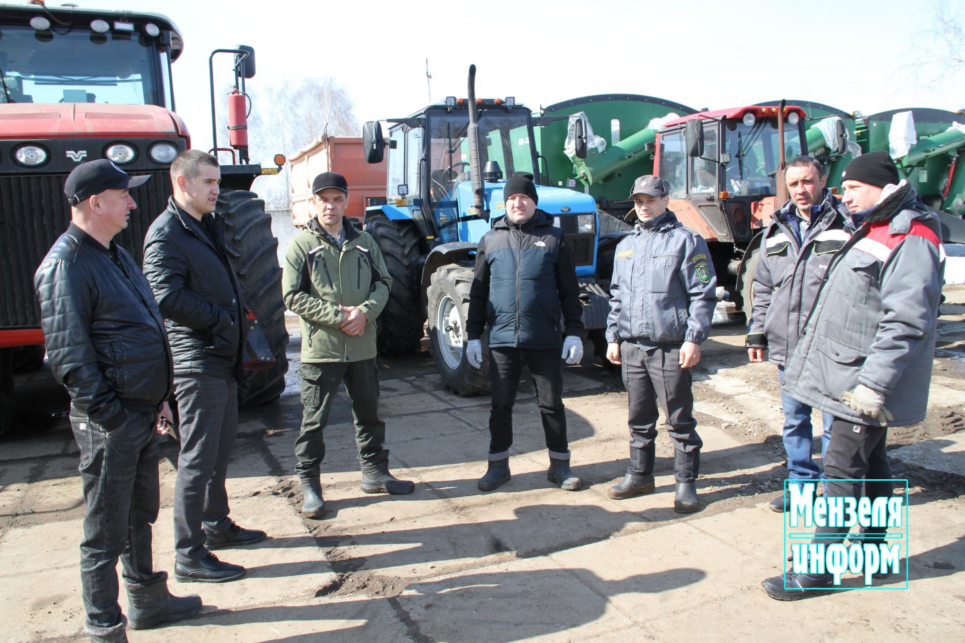 Минсельхоз Татарстана проверил готовность техники в хозяйствах Мензелинского района
