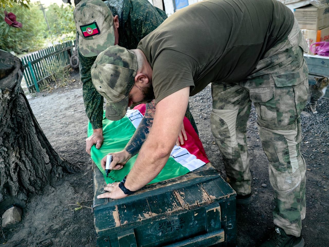 Гуманитарную помощь из Мензелинского района передали лично в руки