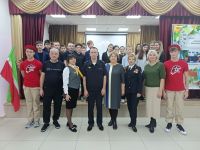 Профессия — Родину защищать: в средней школе № 2 прошла встреча с сотрудниками МВД