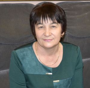 Хөрмәтле Римма Нәҗиповна! Сезне олы бәйрәмегез – күркәм юбилеегыз белән чын күңелдән котлыйбыз