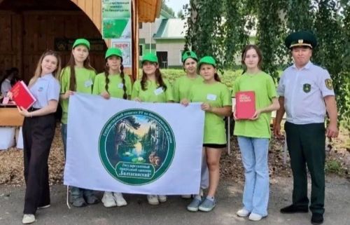 Юные экологи Мензелинска приняли участие в Республиканском слёте школьных лесничеств на базе села Лубяны